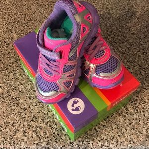 Stride rite - new toddler girl